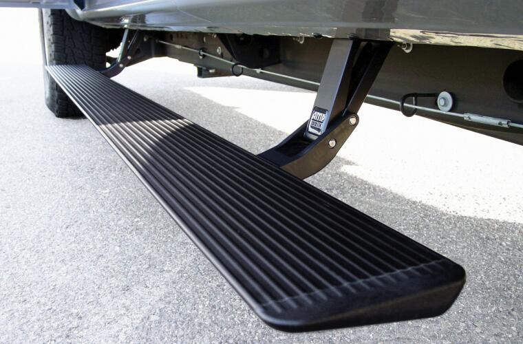 AMP Research 75115-01A PowerStep Running Boards | 2001-2006 GM
