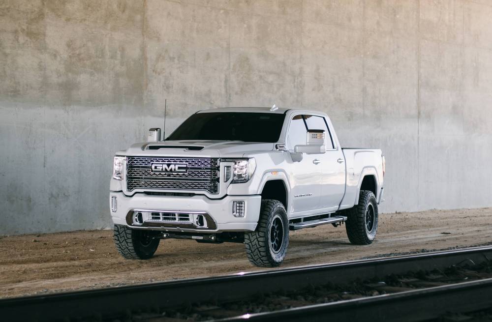 Cognito 110-P0890 4 inch Standard Lift Kit | 2020-2025 GM Silverado/Sierra 2500HD/3500HD