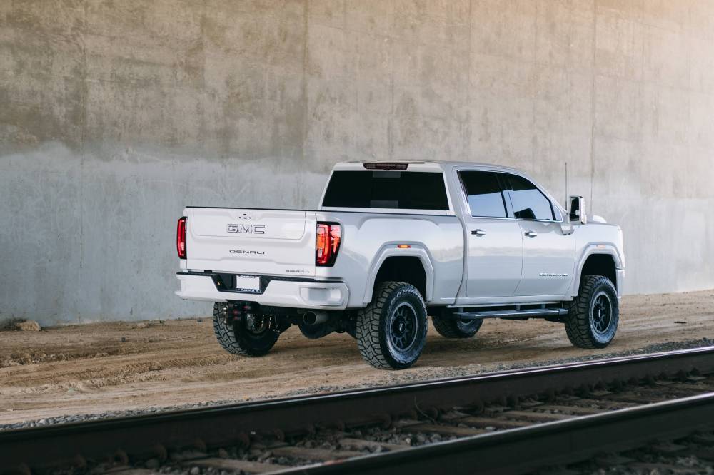 Cognito 110-P0890 4 inch Standard Lift Kit | 2020-2025 GM Silverado/Sierra 2500HD/3500HD
