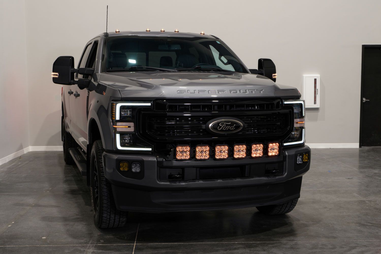 Diode Dynamics DD7571 SS5 6-Pod CrossLink Grille Lightbar Kit - Sport White Combo | 2020-2022 Ford F250/F350 Super Duty