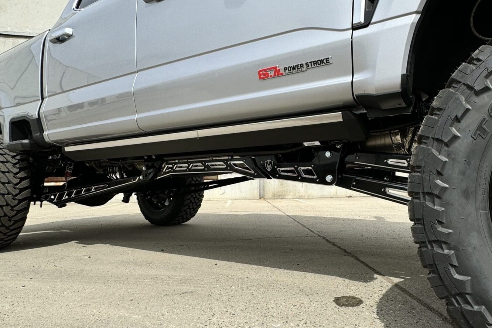 McGaughys 57252 Traction Bar Kit | 2023-2025 Ford F350 4WD Short Bed