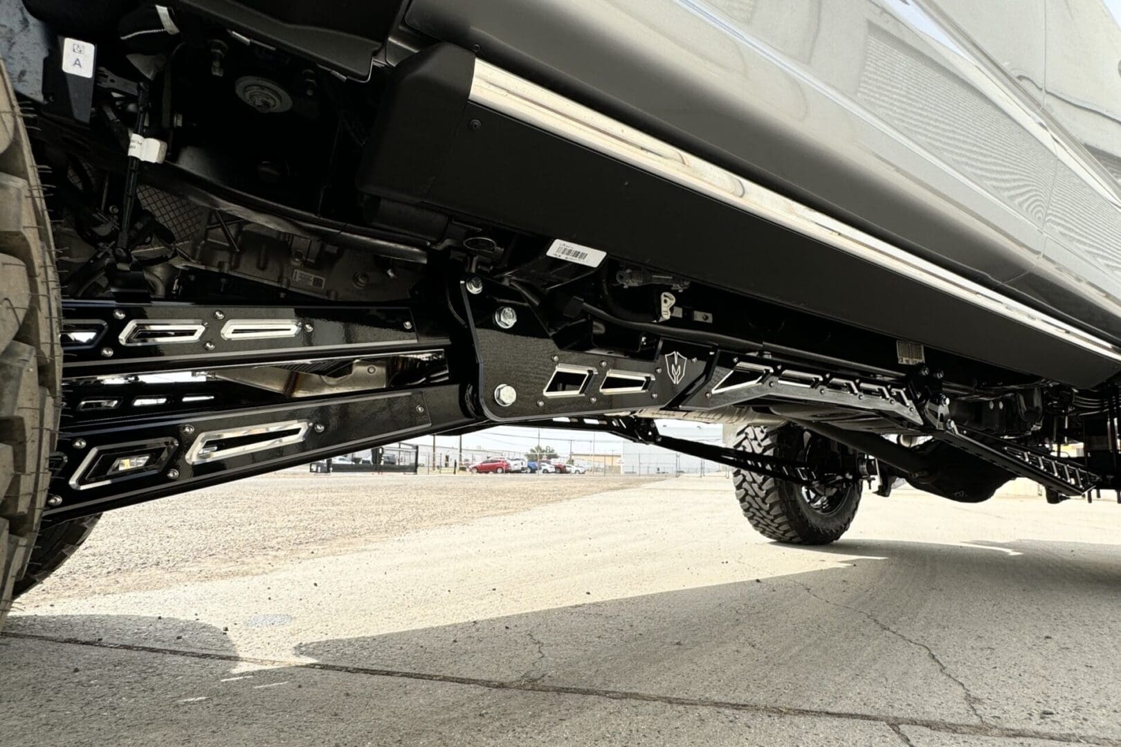 McGaughys 57252 Traction Bar Kit | 2023-2025 Ford F350 4WD Short Bed
