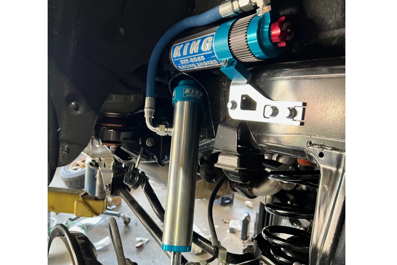 King 25001-327A 2.5" Front Shocks - (Pair) | 2014-2026 RAM 2500/3500 4WD 6.7L Cummins