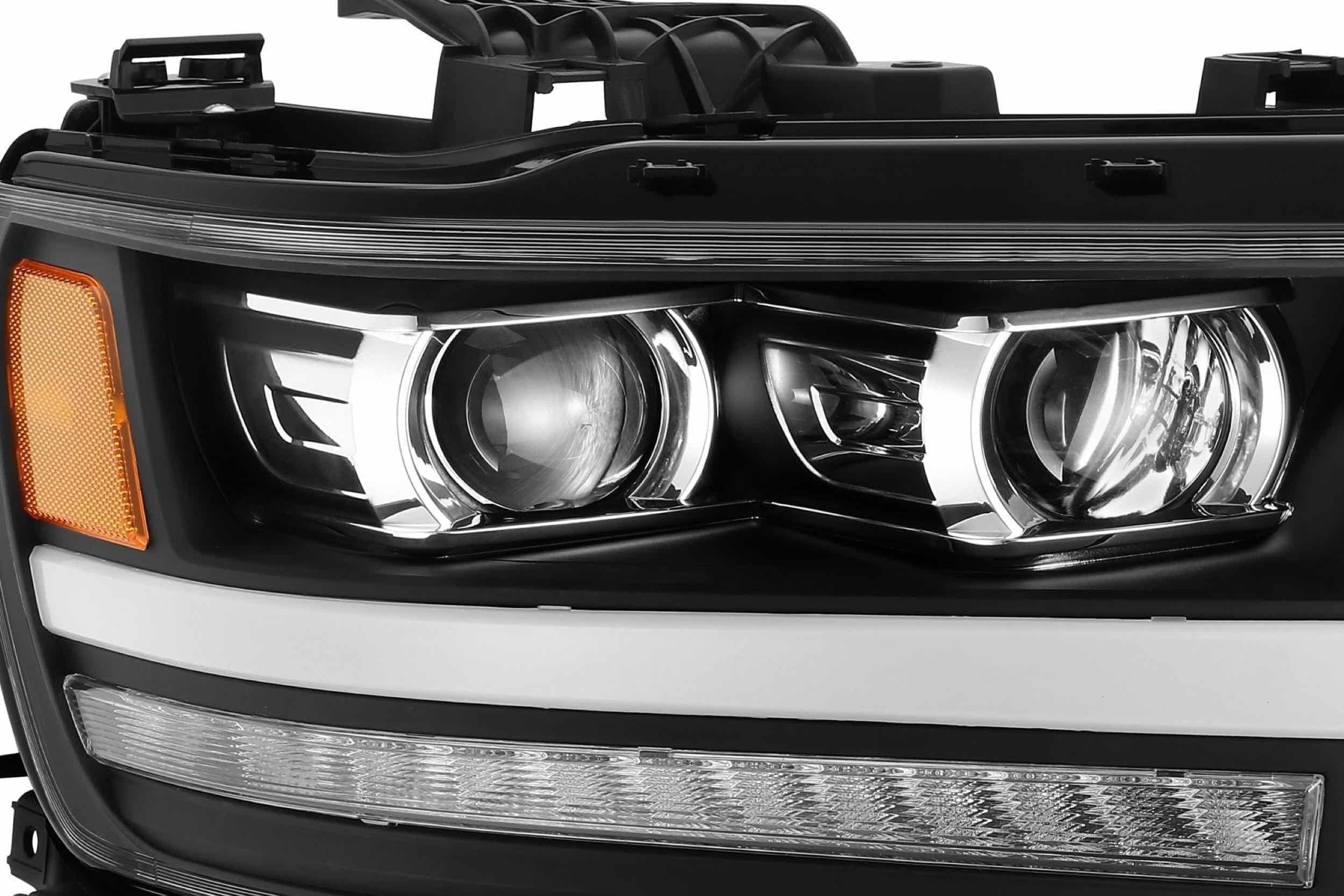 AlphaRex 880513 PRO Halogen Jet Black Headlights | 2019-2022 RAM 1500