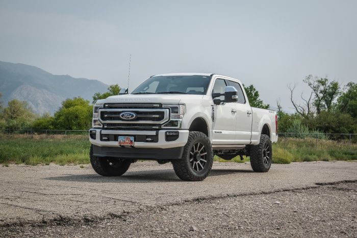 ReadyLift 49-27420 4 inch Coil Spring Lift Kit with Falcon 1.1 Shocks | 2017-2022 Ford F250/F350 6.7L Powerstroke 4WD