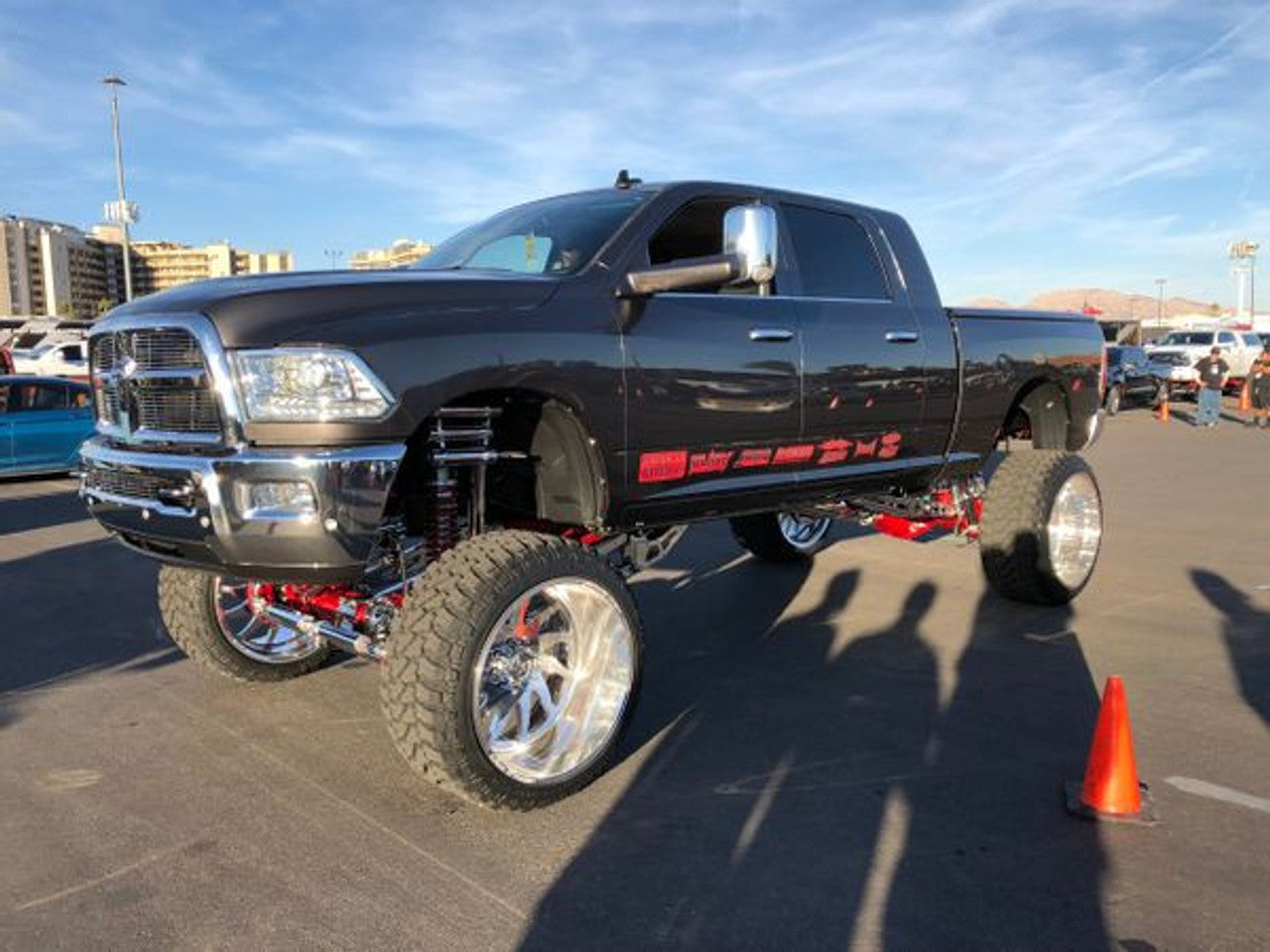 McGaughys 54355 10" inch Lift Kit with Radius Arms | 2013-2018 RAM 3500 4WD