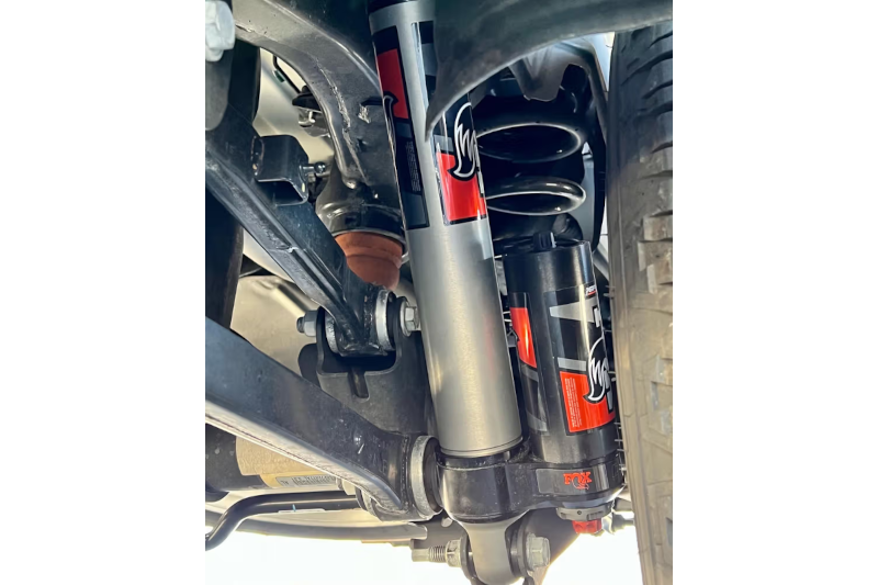FOX 883-26-065 2.5 Performance Elite Rear Shocks - for 0-2" Lift - (Pair) | 2014-2026 RAM 2500 4WD