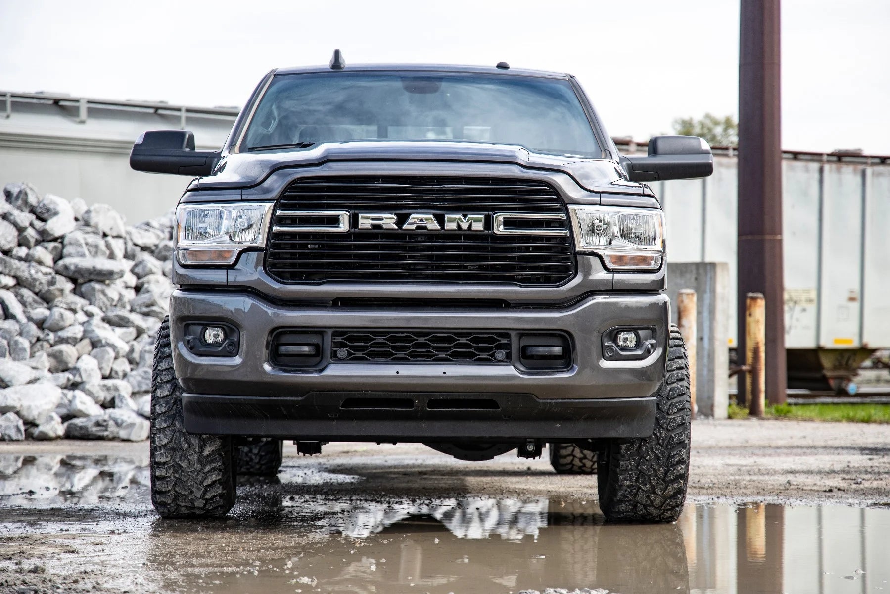 Rough Country 377 2.5 inch Suspension Leveling Kit | 2014-2024 RAM 2500/3500 4WD 6.7L Cummins