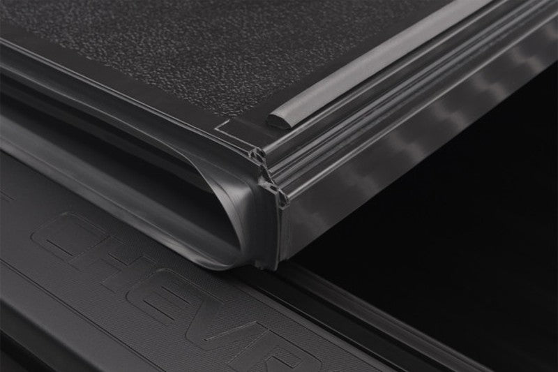 BAK Industries 226101 G2 Tonneau Cover | 1988-2014 GM Silverado/Sierra 1500/2500HD/3500HD 6.5ft Bed