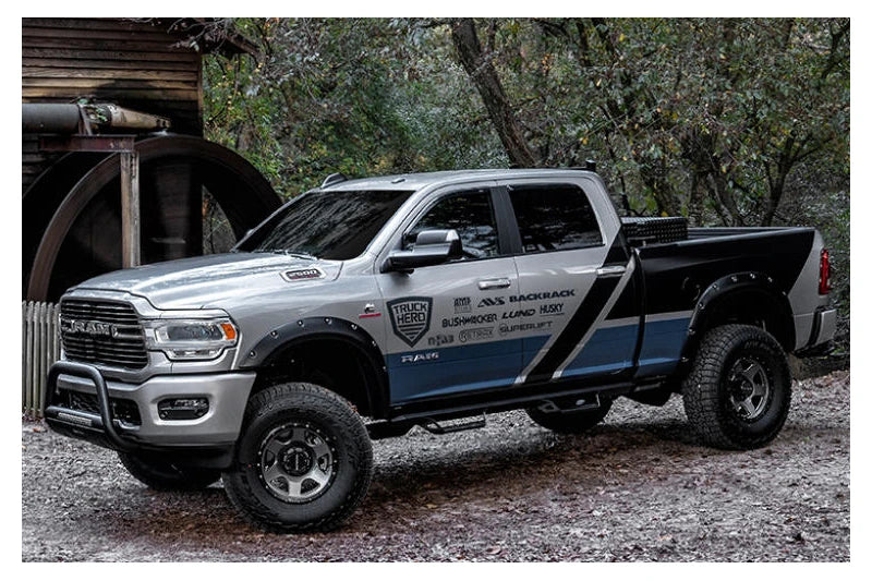 Bushwacker 40917-02 Pocket Style Front & Rear Fender Flares | 1999-2007 GM Silverado/Sierra 1500/2500HD/3500HD