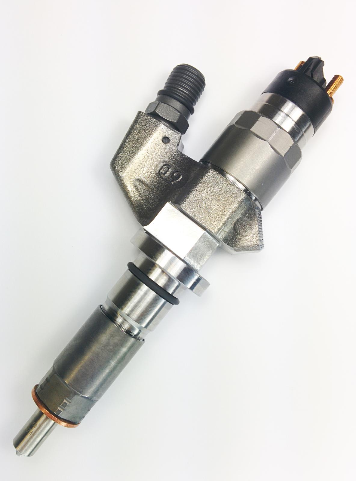 Dynomite Diesel 6.6L Duramax LB7 Reman Stock Injector | 2001-2004 GM Silverado/Sierra 2500HD/3500HD
