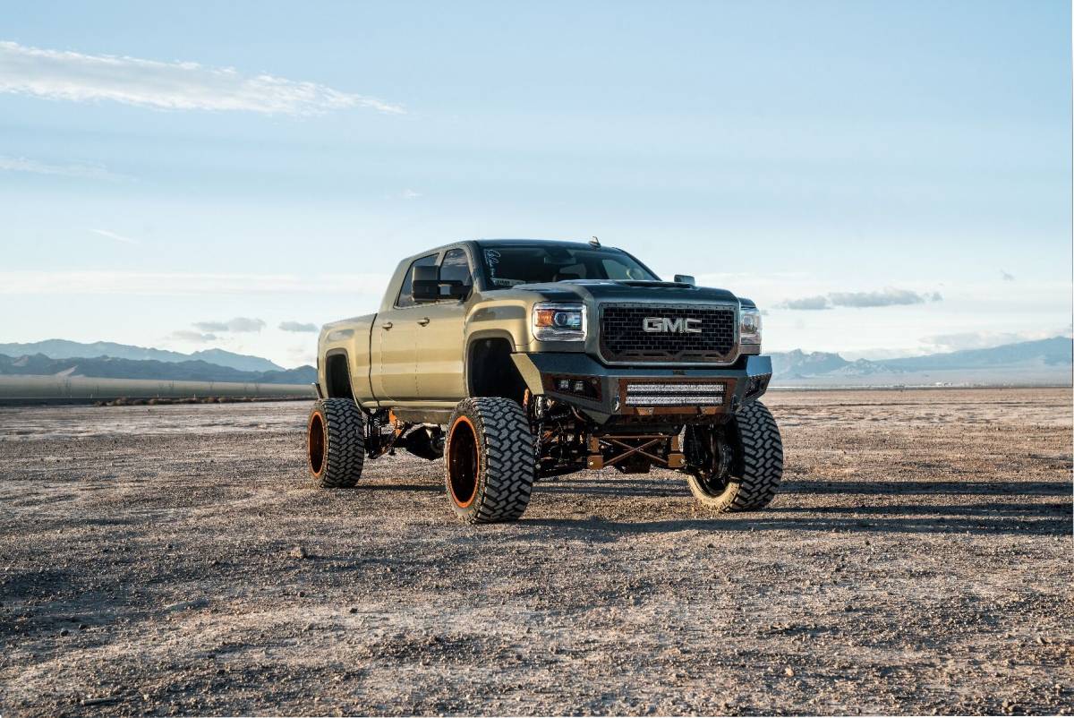 Cognito 210-P1180 12" inch Elite Lift Kit with Elka 2.5 Reservoir Shocks | 2011-2019 GM Silverado/Sierra 2500HD/3500HD