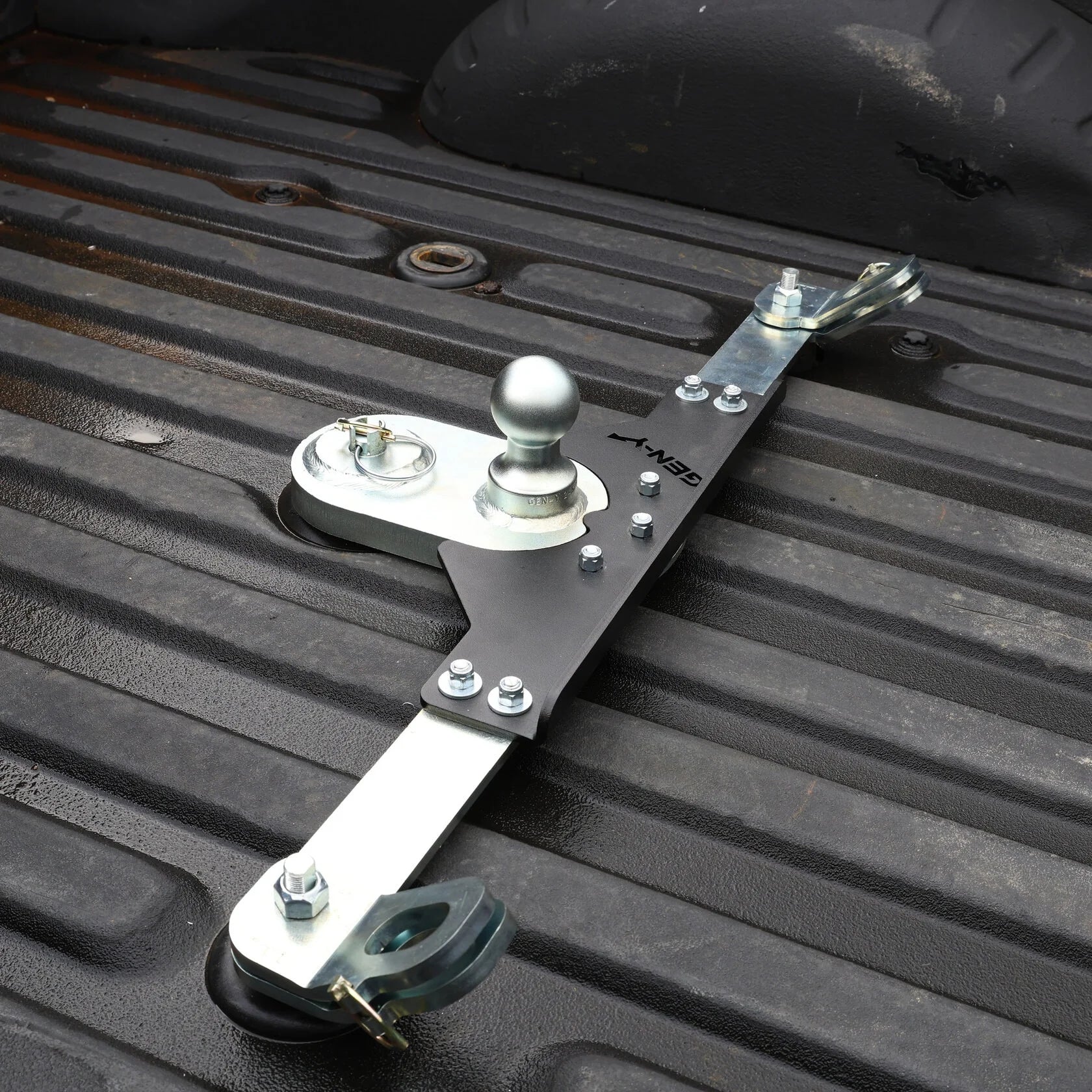 Gen Y GH-21011 GoosePuck GEN 2 25K Ball - Puck Mount - 5 inch Offset | 2017-2025 Ford F250/F350/F450 Super Duty