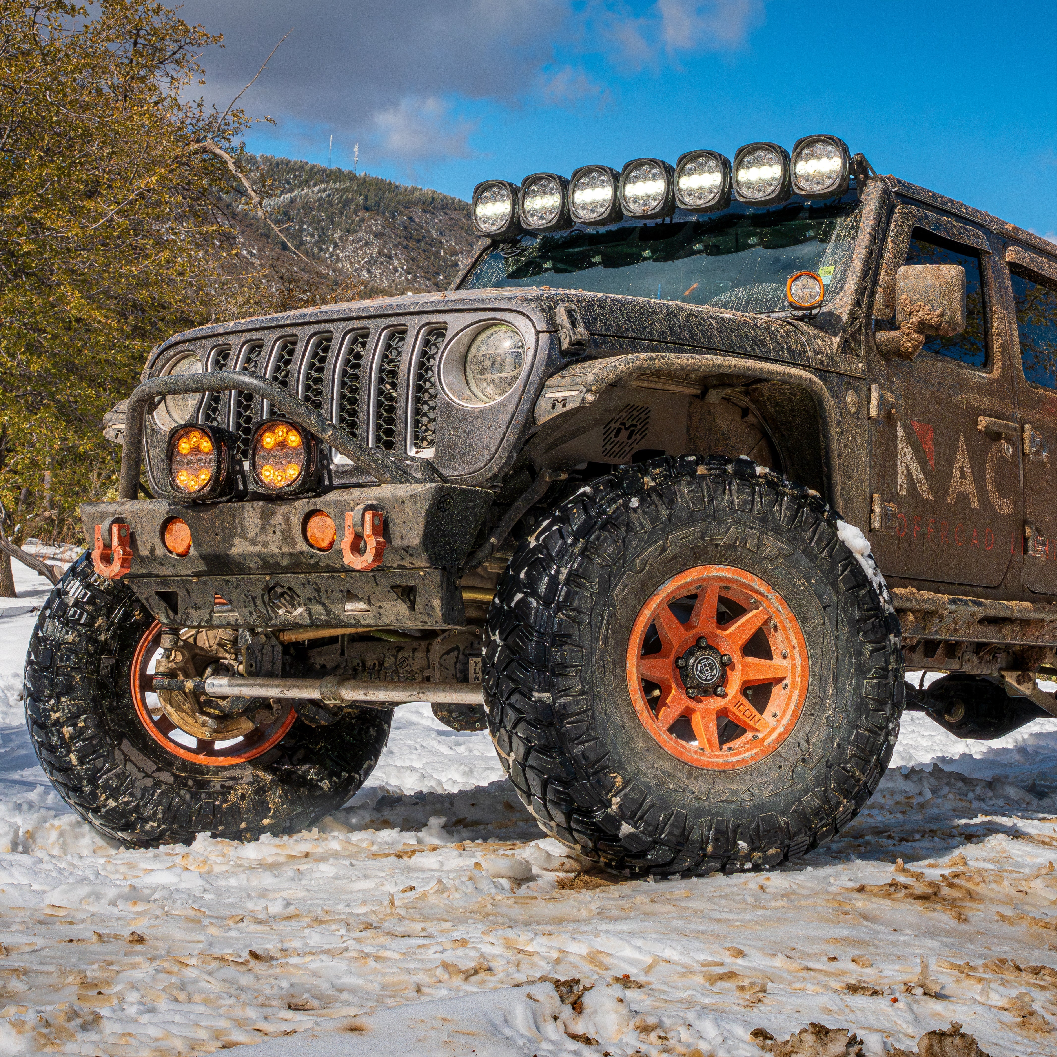 Nacho PM671 Grande Amber/White Single Light | Universal