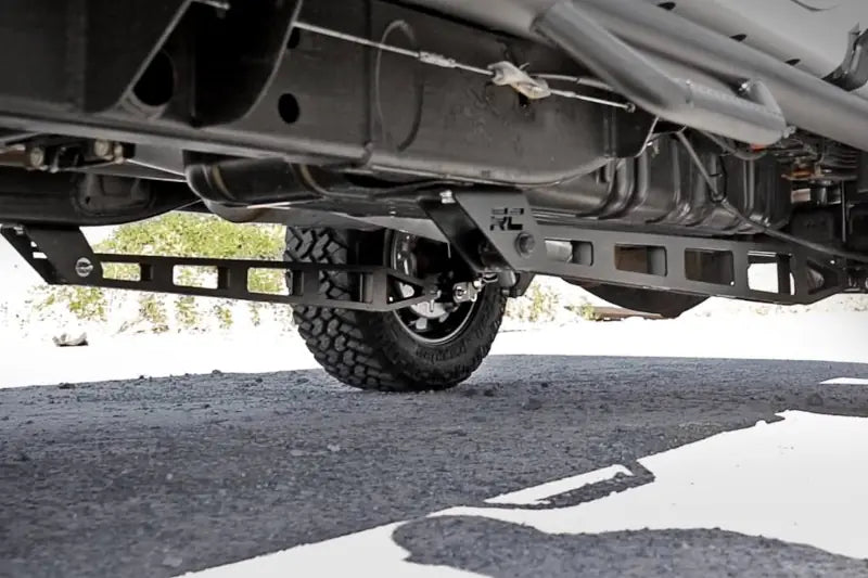 Rough Country 11001 Traction Bar Kit for 0-7.5 inch Lift | 2011-2018 GM Silverado/Sierra 2500HD/3500HD 6.6L Duramax
