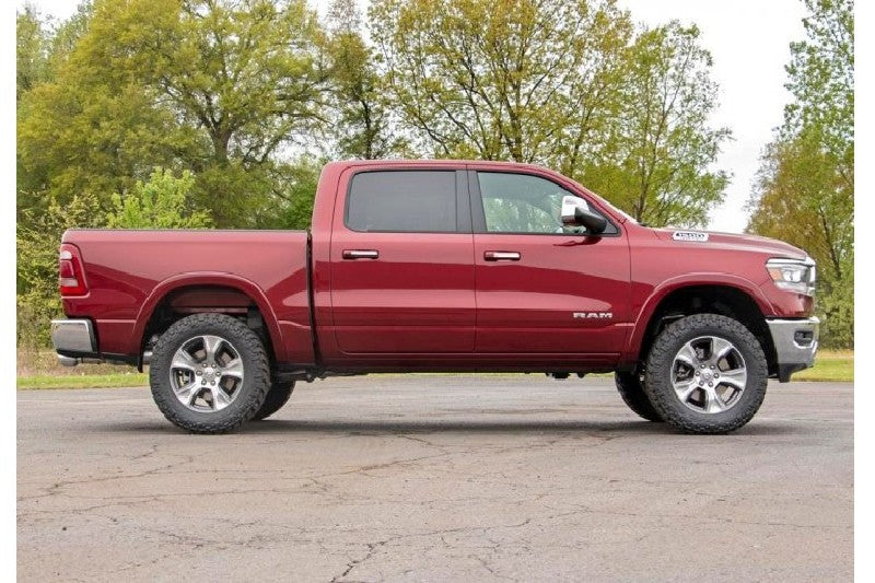 Rough Country 31430 3.5 inch Bolt-On Lift Kit with Rear N3 Shocks | 2019 RAM 1500