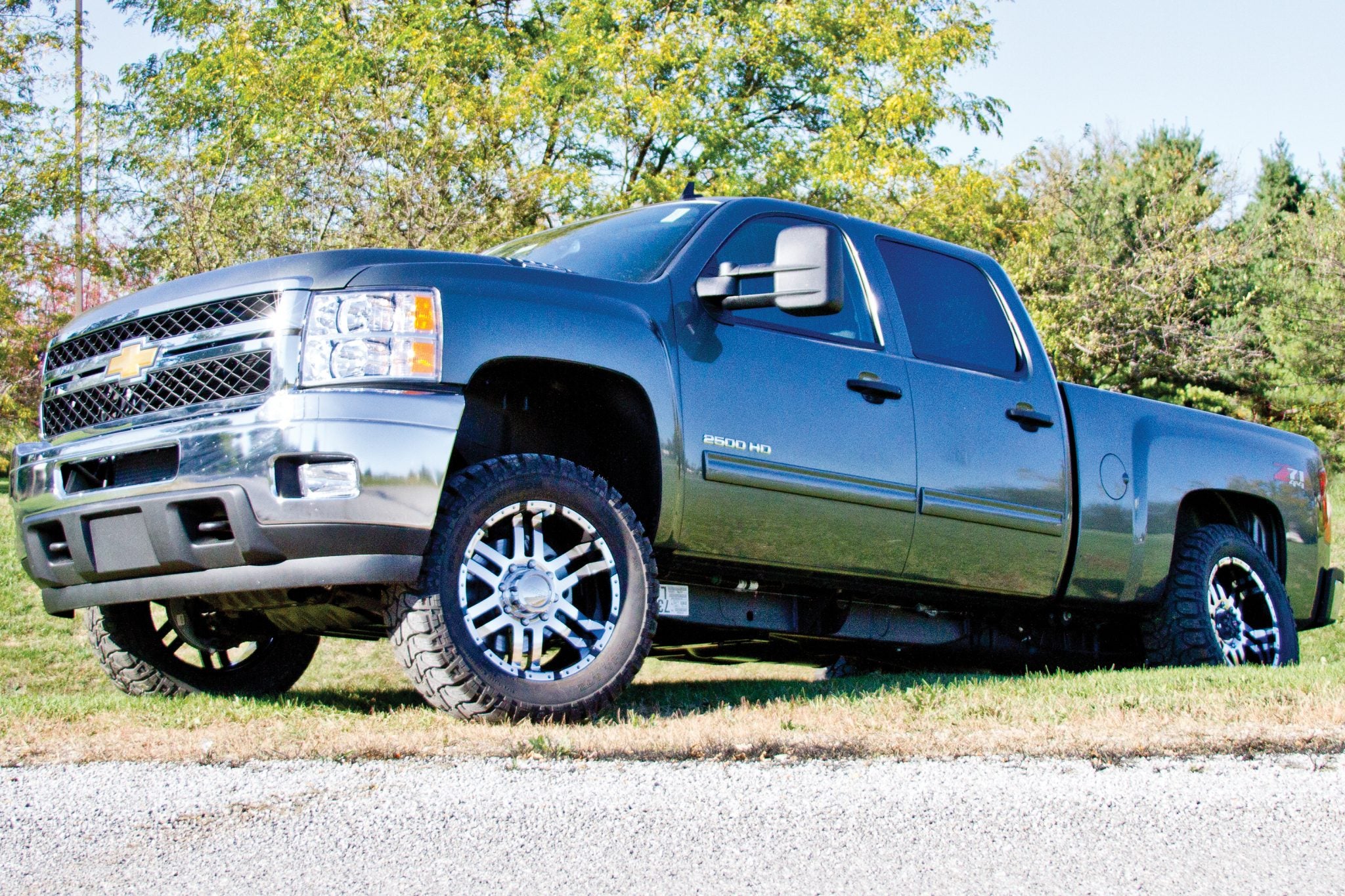 ReadyLift 62-35160 3" inch SST2.1 Lift Kit with Fabricated Control Arms and Falcon 2.1 Monotube Shocks | 2011-2019 GM Silverado/Sierra 2500HD/3500HD 6.6L Duramax