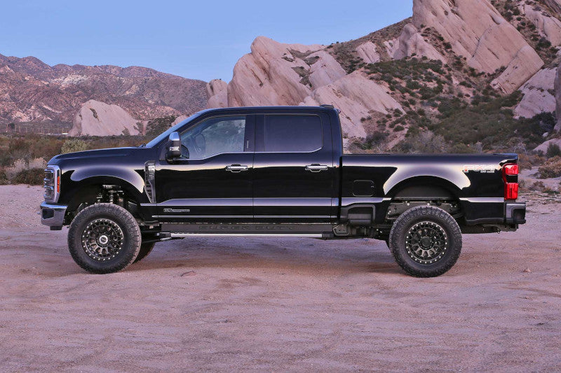 FabTech K2418DL 6 inch 4-Link Lift Kit with Front Dirt Logic 2.25 Resi Shocks & Rear Dirt Logic 2.25 Shocks | 2023-2024 Ford F250/F350 Powerstroke 4WD