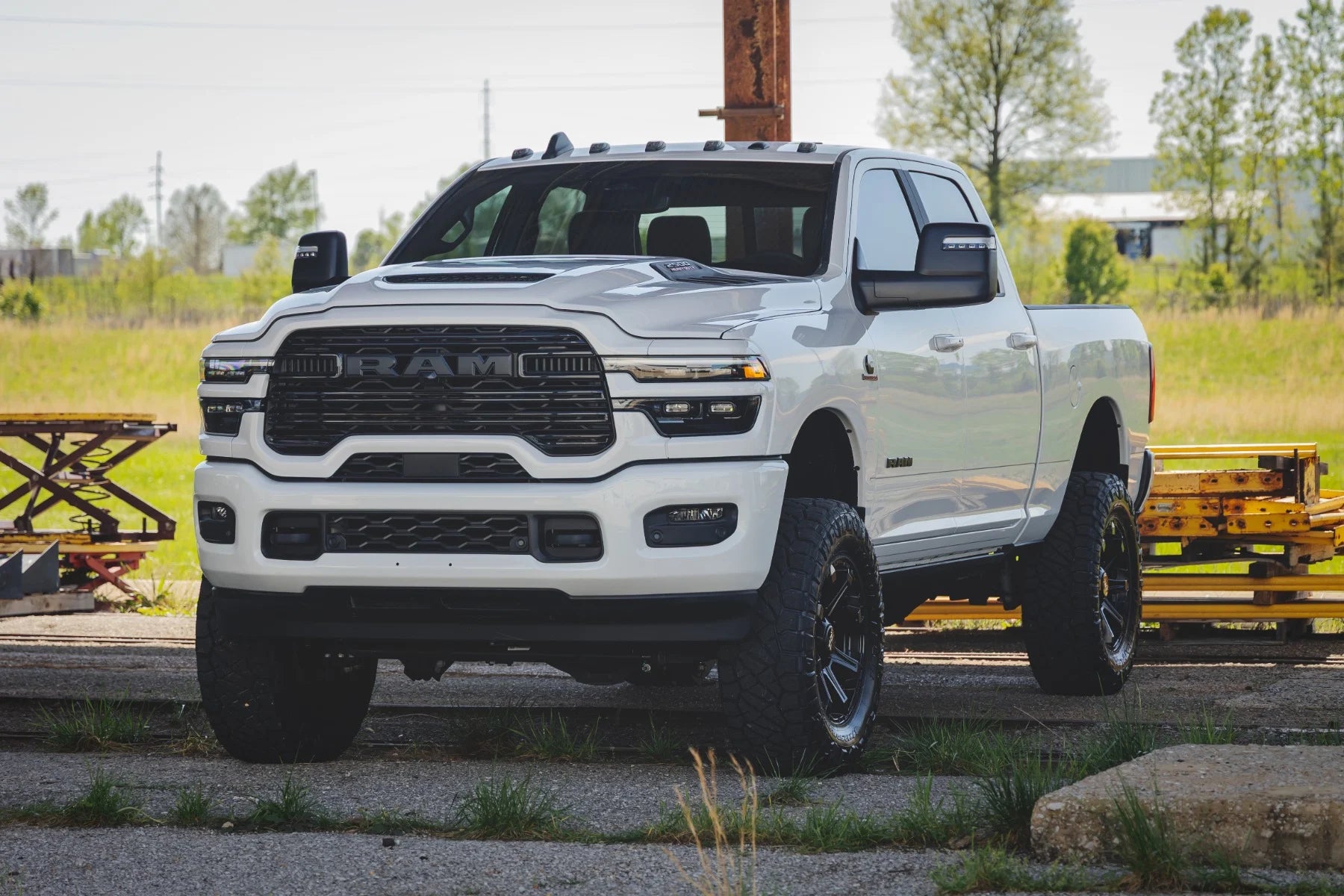 Rough Country 34230 5 Inch Lift Kit (Fr D/S | 10 Bolt T-Case) | 2025 RAM 2500 4WD