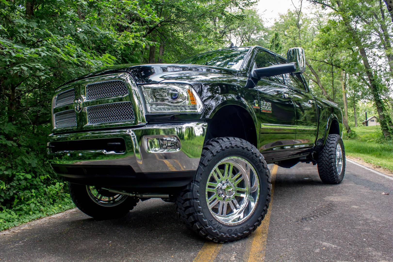 Rock Krawler R2XF4004AR-Rr 4" X-Factor Series Suspension System - RR Shocks | 2014-2018 RAM 2500 Air Ride