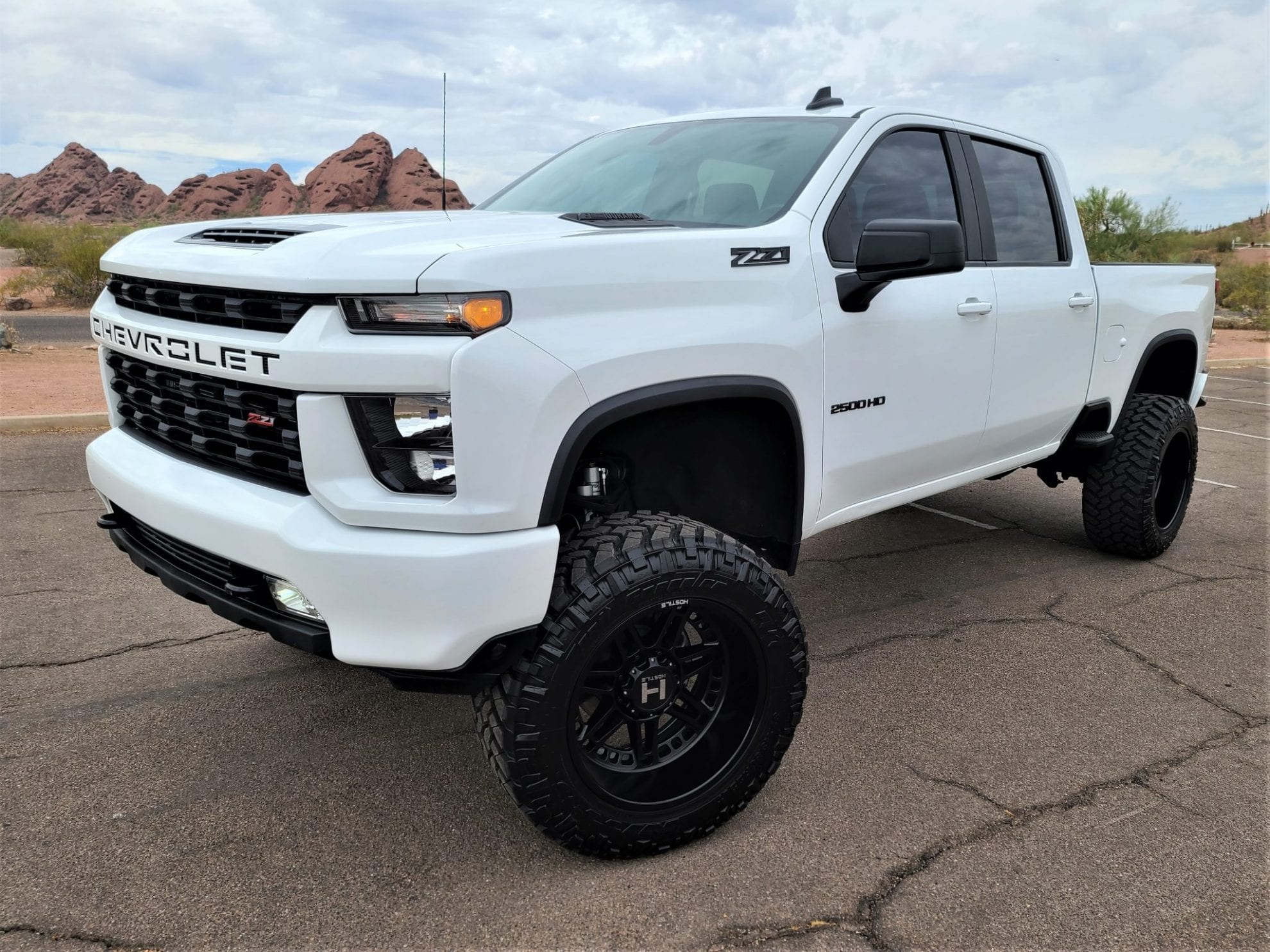 McGaughys 52359 7-9" inch Lift Kit (Black) | 2011-2019 GM Silverado/Sierra 3500HD 4WD
