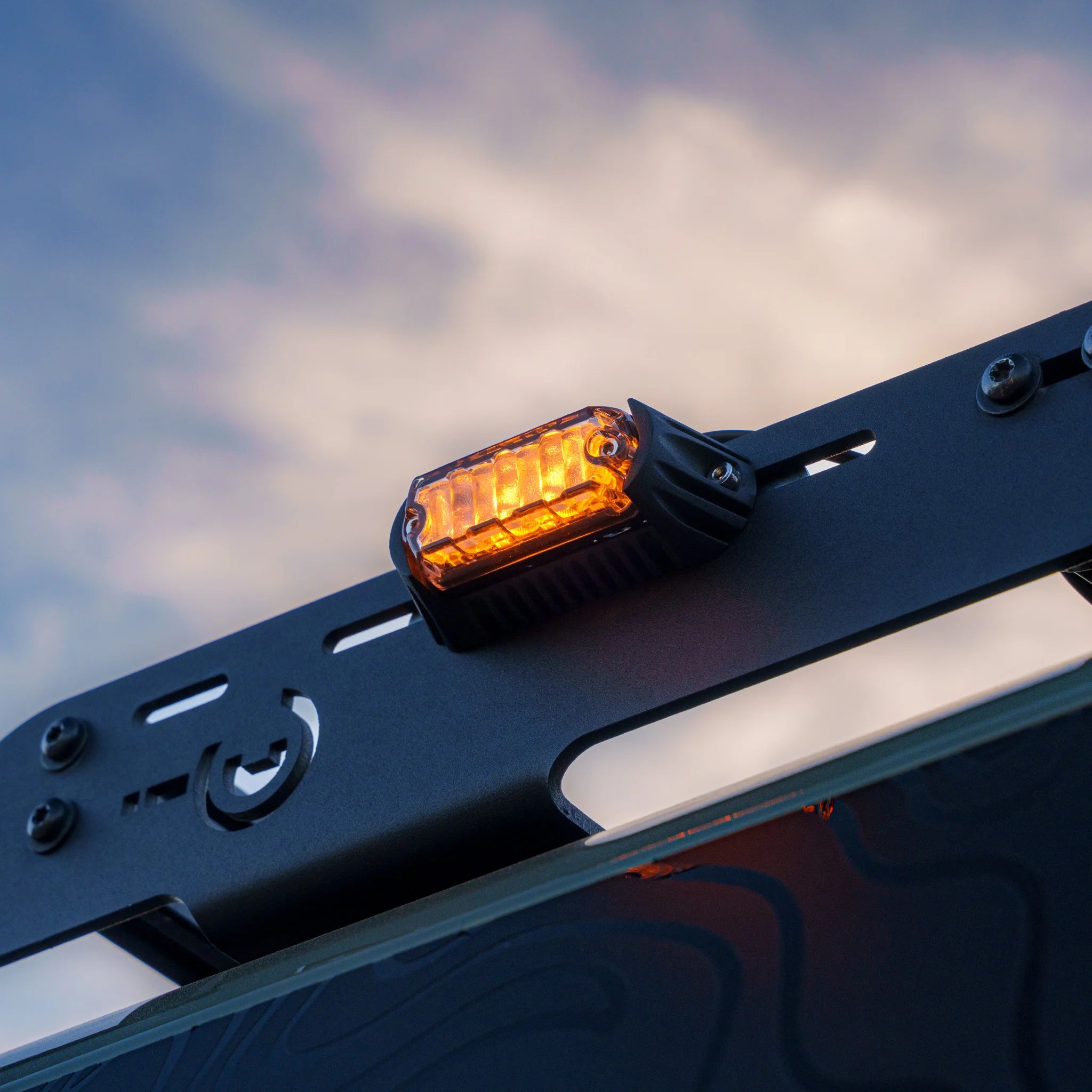 Nacho NAN15SM Surface Mount Bracket | Universal