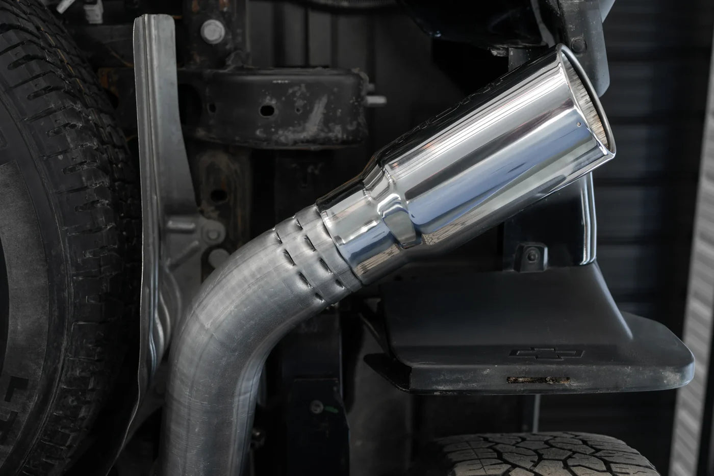 MBRP S6059AL 4" inch Aluminized Filter Back Single Side Exit Exhaust System with Tip | 2020-2025 GM Silverado/Sierra 2500HD/3500HD 6.6L Duramax L5P